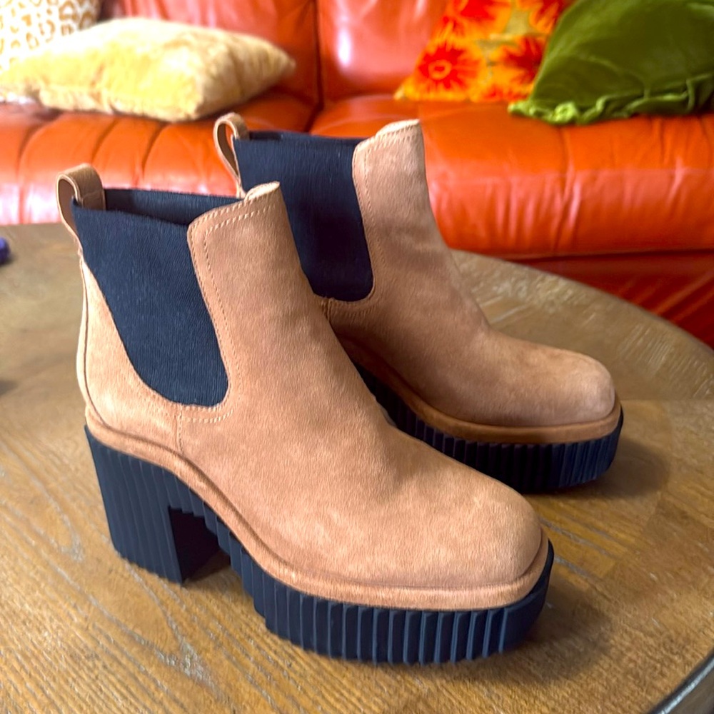 Gianni Bini Platform Ankle Boots as 8.5 - never worn